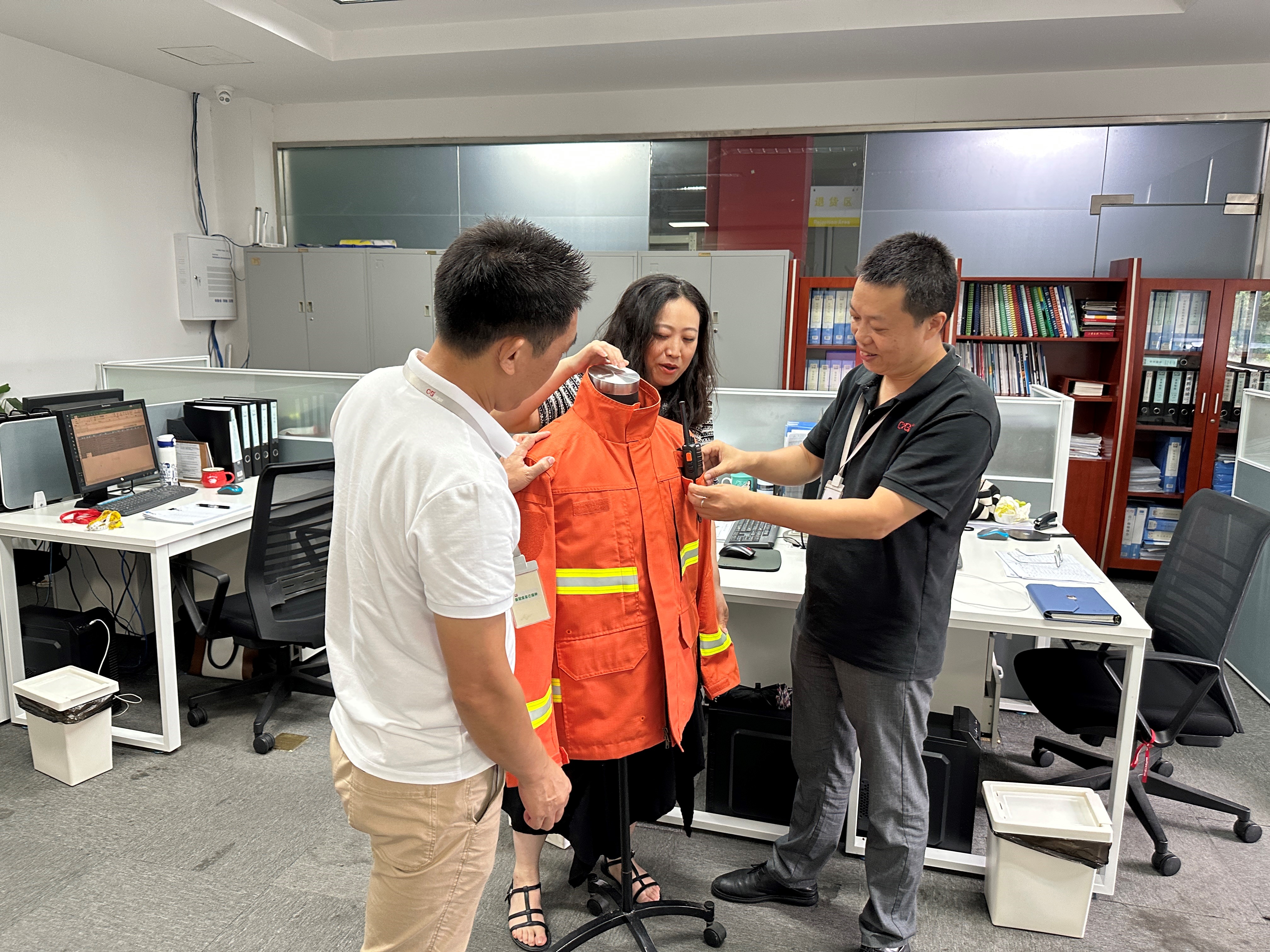 上海誠(chéng)格生產(chǎn)技術(shù)科班組獲浦東新區(qū)&ldquo;文明班組&rdquo;榮譽(yù)稱號(hào)